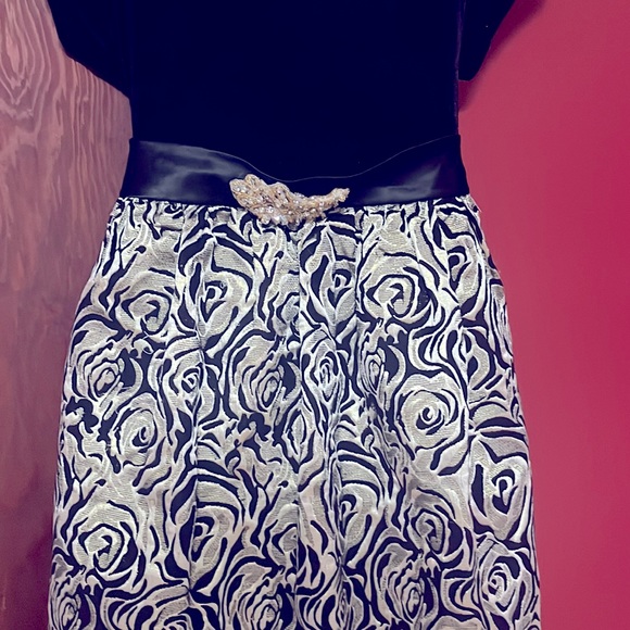 Sequin Hearts Girls Dress - Picture 5 of 5